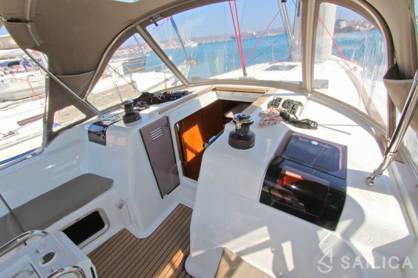 Sun Odyssey 449 - Yacht Charter Sailica