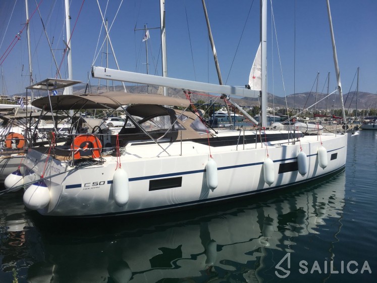 Bavaria C50 - Yacht Charter Sailica