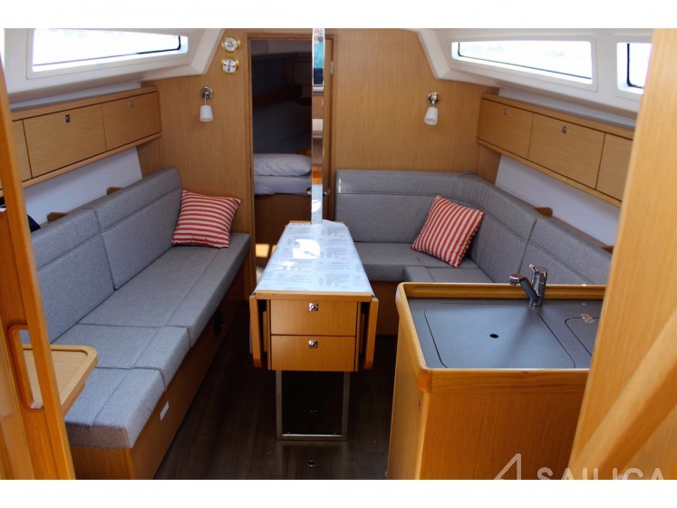Bavaria 34 Cruiser - Yacht Charter Sailica