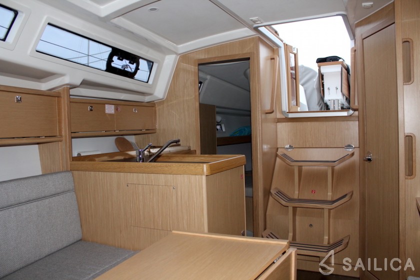 Bavaria 34 Cruiser - Yacht Charter Sailica