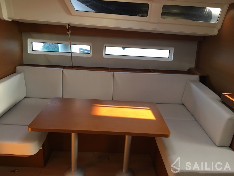 Sun Odyssey 490 - Yacht Charter Sailica
