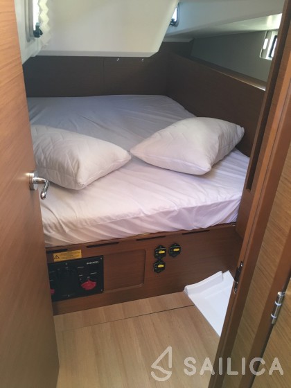 Sun Odyssey 490 - Yacht Charter Sailica