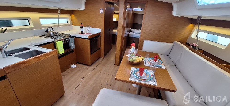 Sun Odyssey 490 - Yacht Charter Sailica