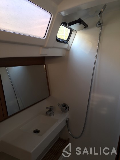 Sun Odyssey 490 - Yacht Charter Sailica