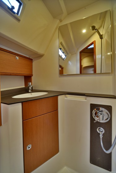 Bavaria 46 Cruiser - Yacht Charter Sailica