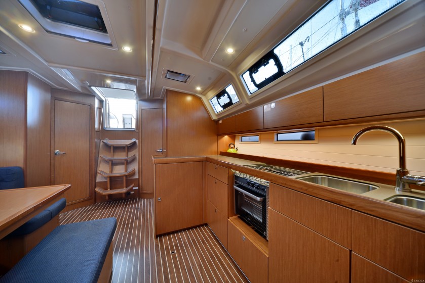 Bavaria 46 Cruiser - Yacht Charter Sailica
