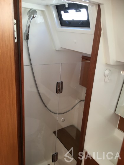 Bavaria C45 - Yacht Charter Sailica