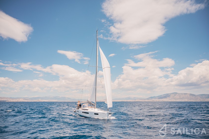 Sun Odyssey 490 - Yacht Charter Sailica