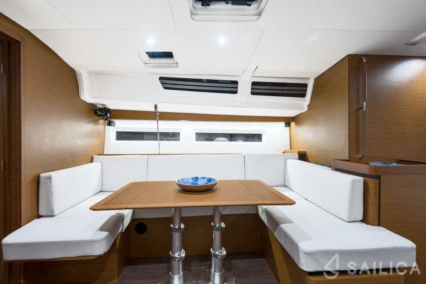 Sun Odyssey 490 - Yacht Charter Sailica