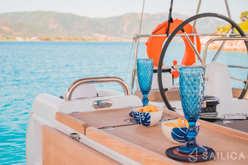 Sun Odyssey 490 - Yacht Charter Sailica