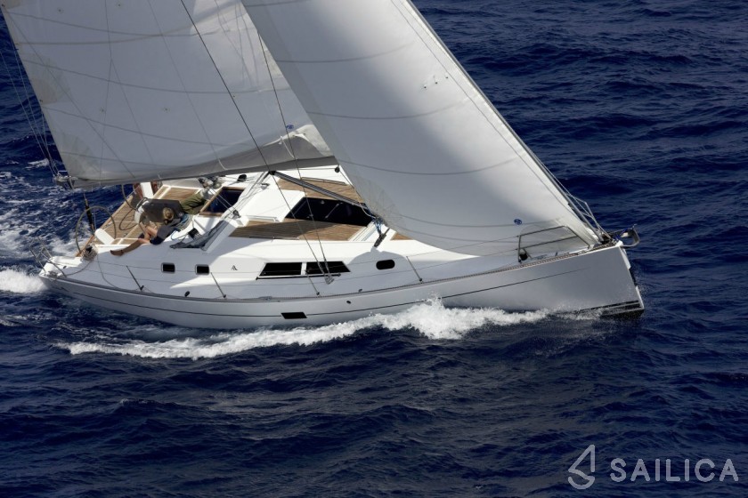 Hanse 430 - Yacht Charter Sailica