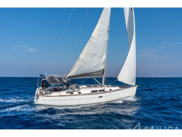Hanse 430 - Yacht Charter Sailica
