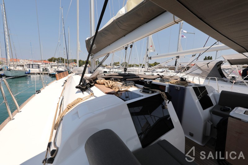Dufour 460 - Yacht Charter Sailica