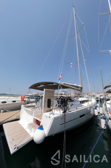 Dufour 460 - Yacht Charter Sailica