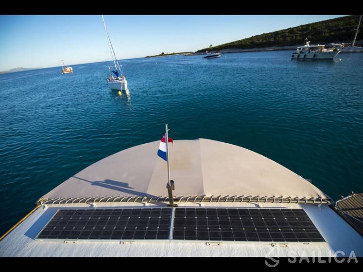 Classic Adria Yacht Tiho - Yacht Charter Sailica
