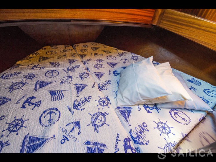 Classic Adria Yacht Luka - Yacht Charter Sailica