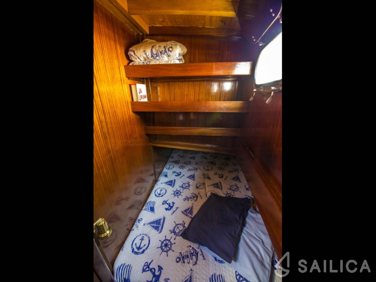Classic Adria Yacht Luka - Yacht Charter Sailica