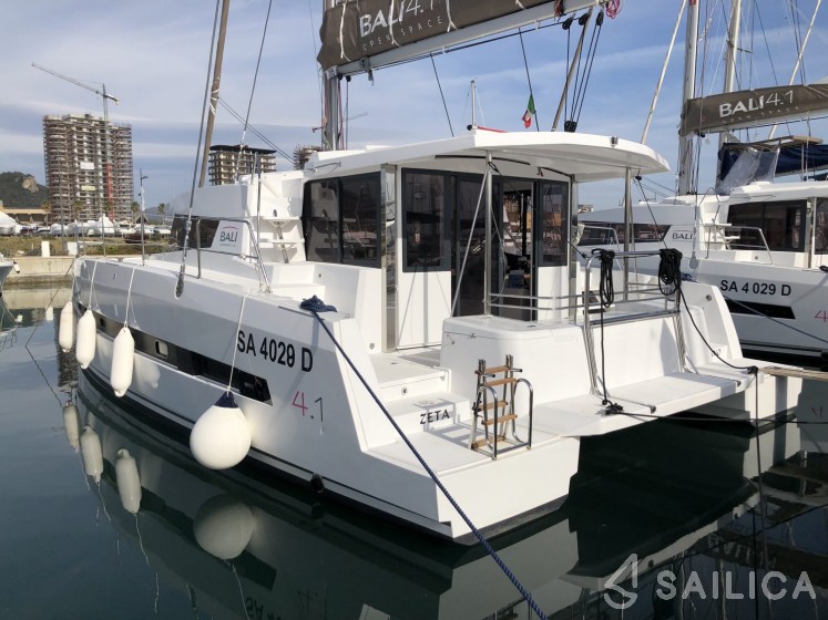 Bali 4.1 - Yacht Charter Sailica