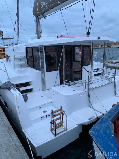 Bali 4.1 - Yacht Charter Sailica