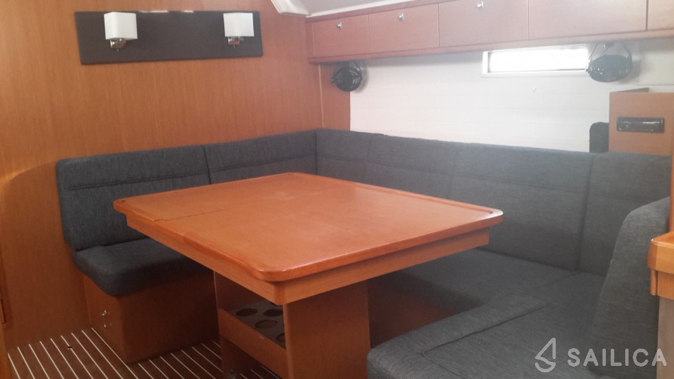 Bavaria 46 Cruiser - Yacht Charter Sailica