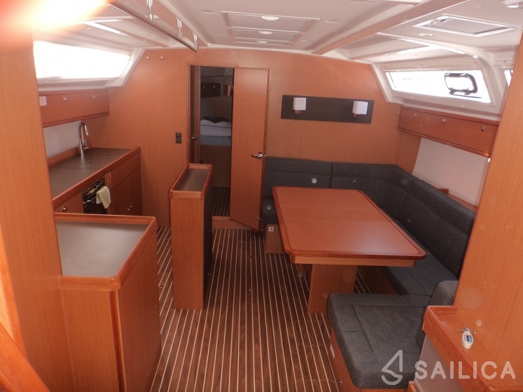 Bavaria 46 Cruiser - Yacht Charter Sailica