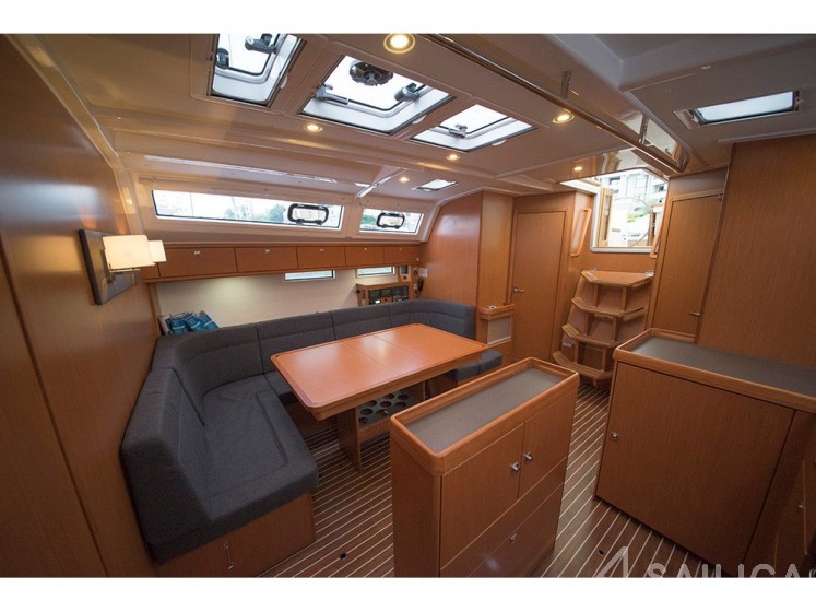 Bavaria 46 Cruiser - Yacht Charter Sailica