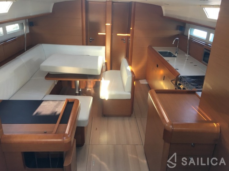 Sun Odyssey 519 - Yacht Charter Sailica
