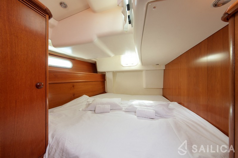 Sun Odyssey 54DS - Yacht Charter Sailica