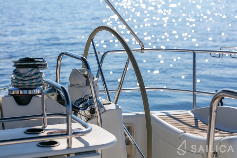 Sun Odyssey 54DS - Yacht Charter Sailica