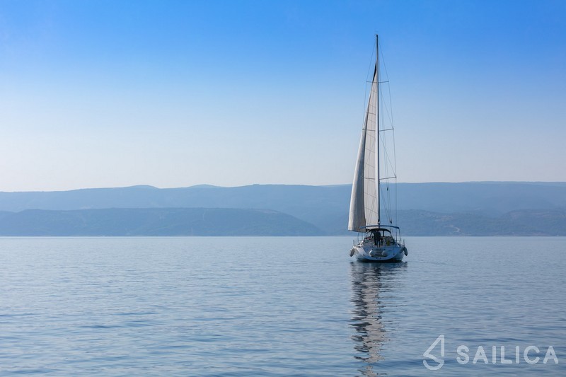 Sun Odyssey 54DS - Yacht Charter Sailica