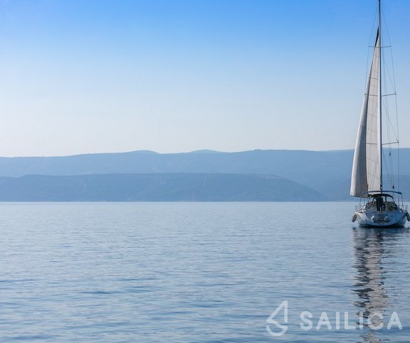 Sun Odyssey 54DS - Yacht Charter Sailica