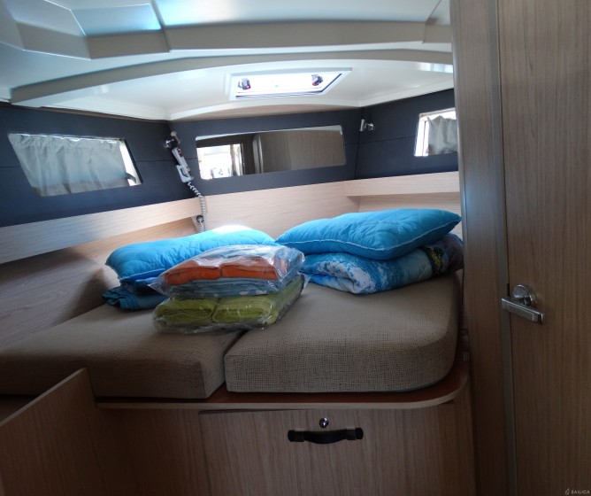 Oceanis 41.1 - Yacht Charter Sailica