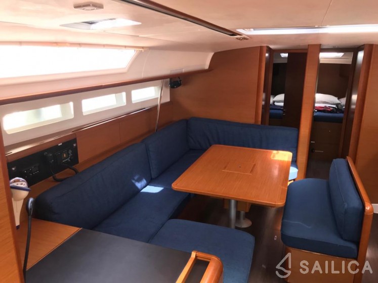 Sun Odyssey 519 - Yacht Charter Sailica