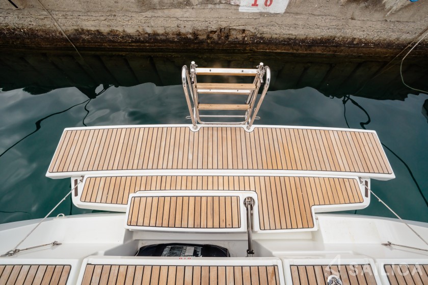 Oceanis 41 - Yacht Charter Sailica