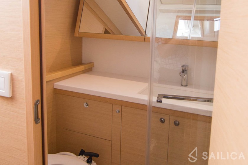 Lagoon 52 - Yacht Charter Sailica