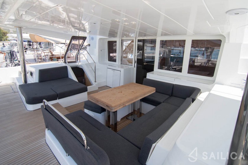Lagoon 52 - Yacht Charter Sailica