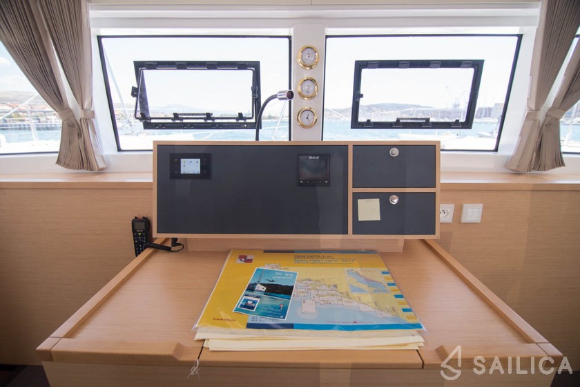 Lagoon 52 - Yacht Charter Sailica