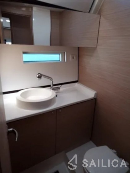 D&D Kufner 50 - Yacht Charter Sailica