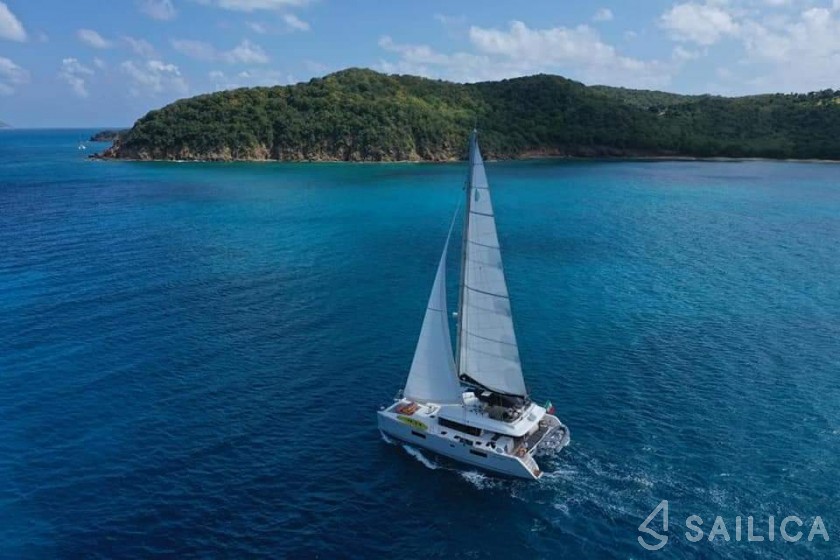 Lagoon 560 S2 - Yacht Charter Sailica