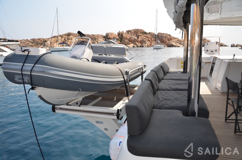 Lagoon 560 S2 - Yacht Charter Sailica
