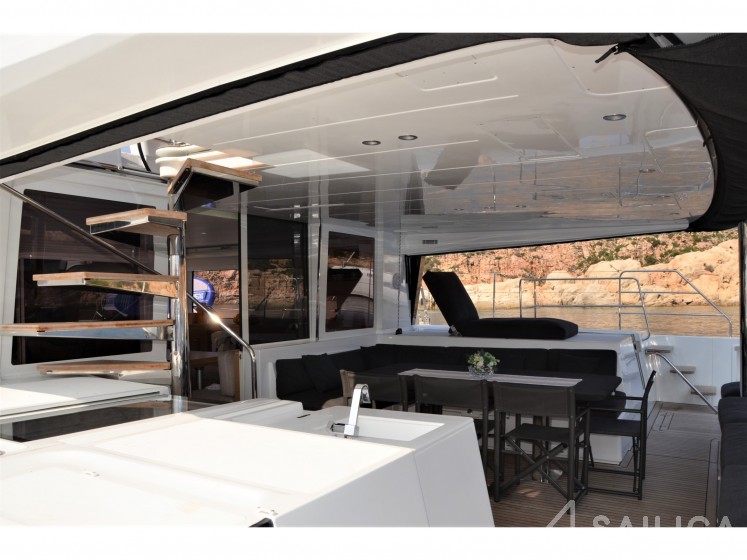 Lagoon 560 S2 - Yacht Charter Sailica