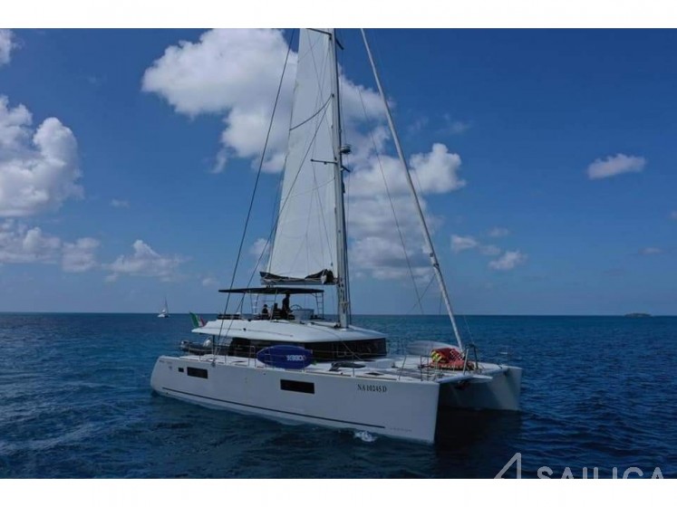 Lagoon 560 S2 - Yacht Charter Sailica