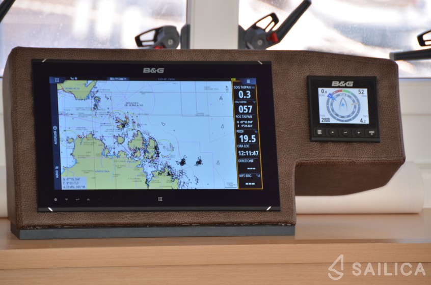 Lagoon 560 S2 - Yacht Charter Sailica