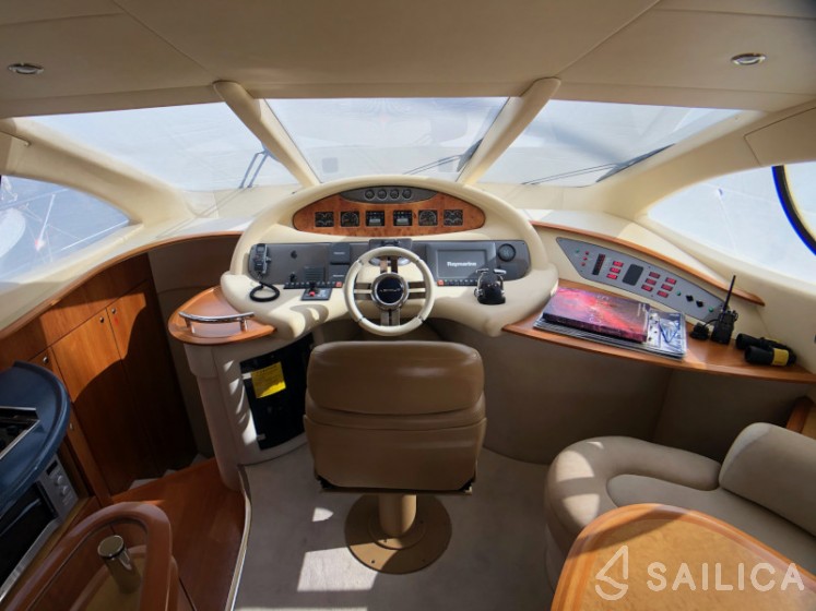 Azimut 55 - Yacht Charter Sailica