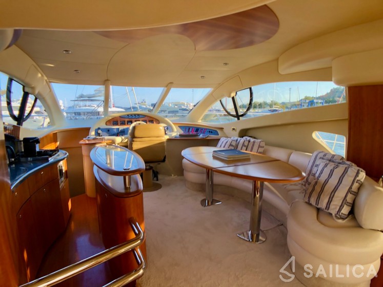 Azimut 55 - Yacht Charter Sailica