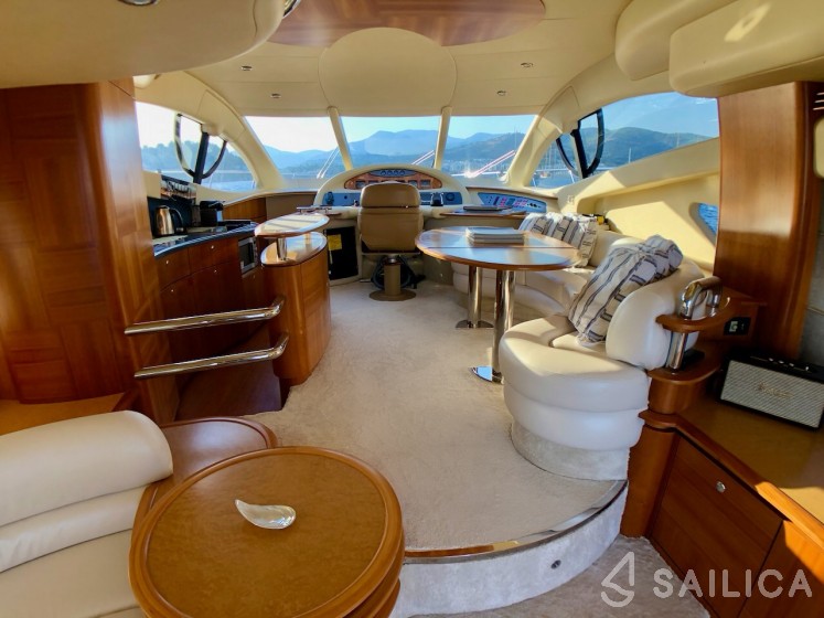 Azimut 55 - Yacht Charter Sailica