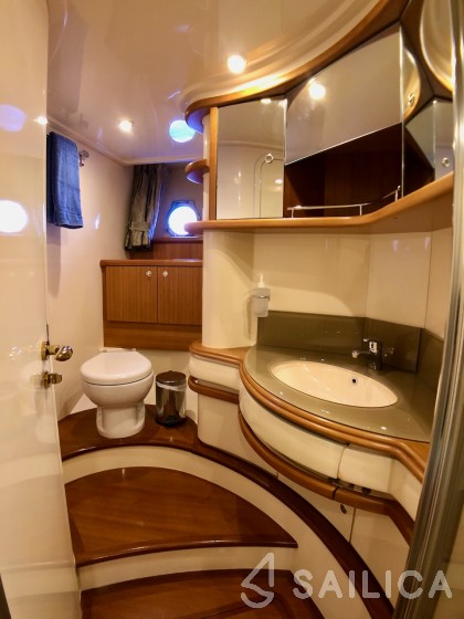 Azimut 55 - Yacht Charter Sailica