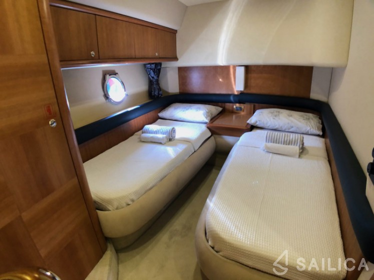 Azimut 55 - Yacht Charter Sailica
