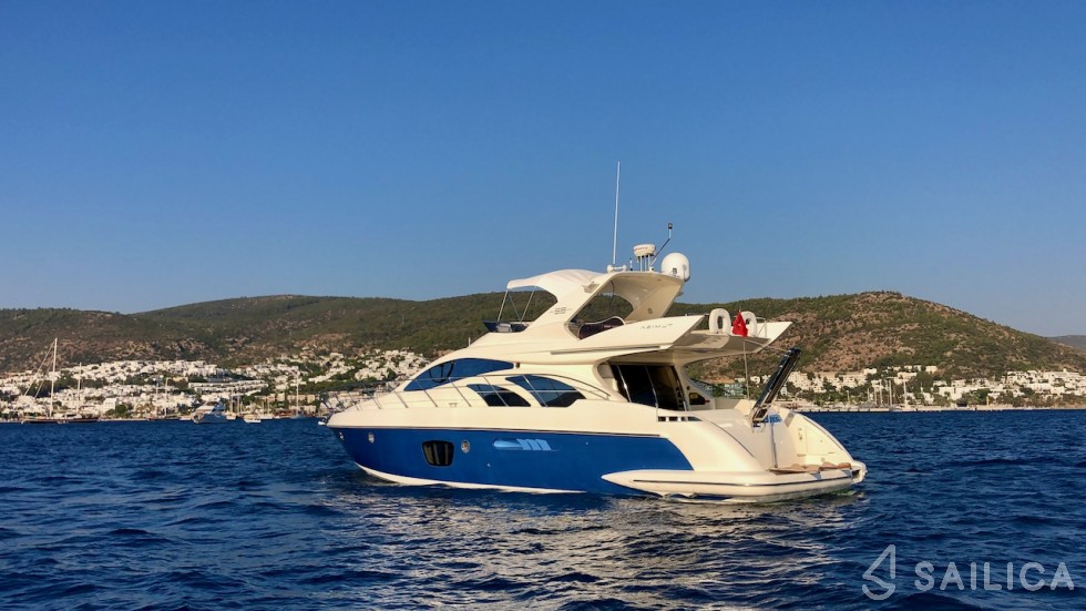 Azimut 55 - Yacht Charter Sailica
