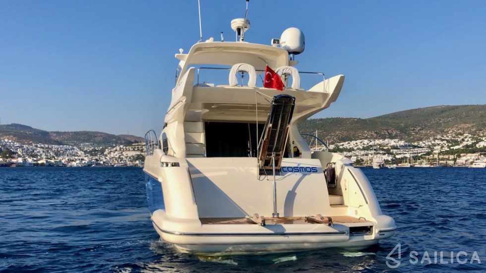 Azimut 55 - Yacht Charter Sailica